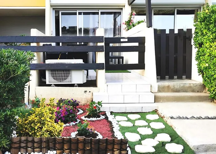 Capsexy Port Nature Garden Naturist Village * אגדה